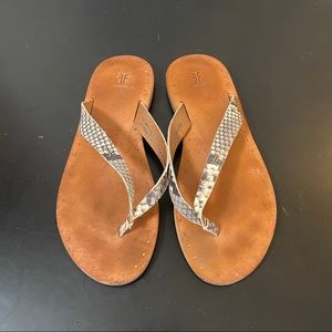Frye Women's Ally Logo Flip Flop